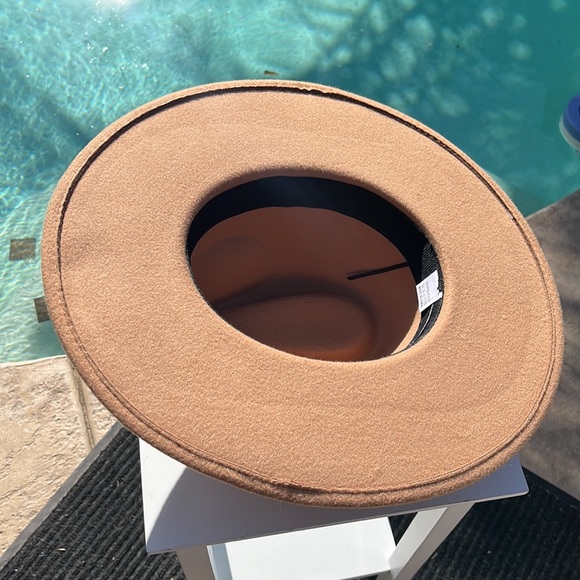 NEW Fabulous Trendy light Brown Hat - Picture 4 of 4